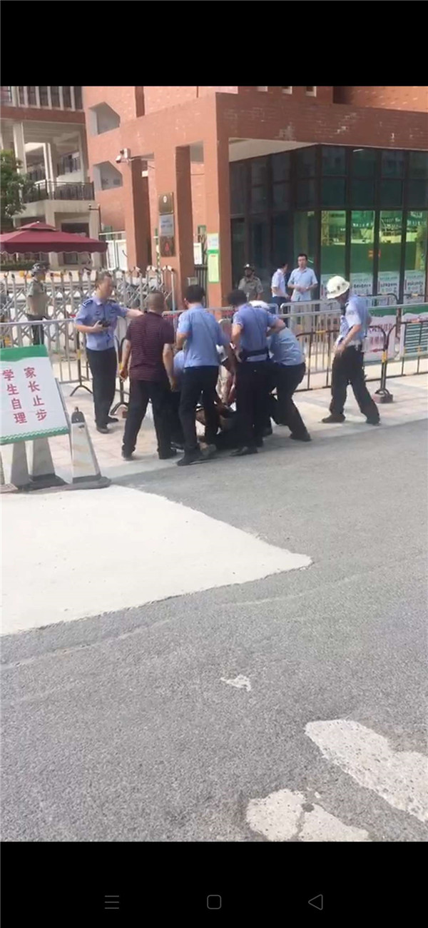 長沙紅光保安服務(wù)有限公司,長沙安保服務(wù),長沙安全服務(wù),長沙非武裝押運,勞務(wù)派遣服務(wù)